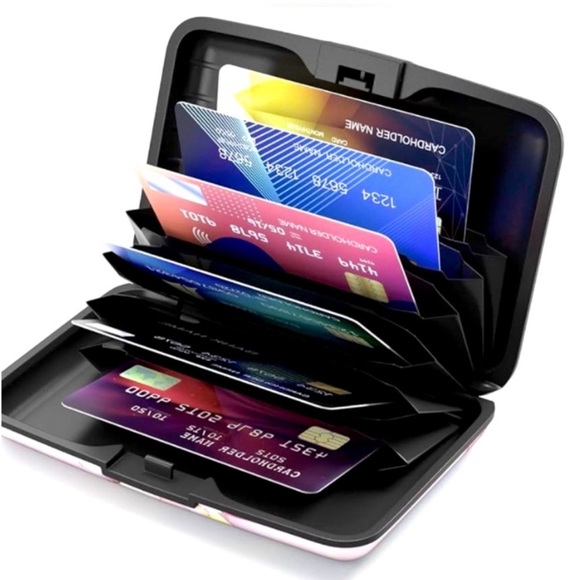 2/$20 Credit Card Holder/Case - Picture 2 of 2